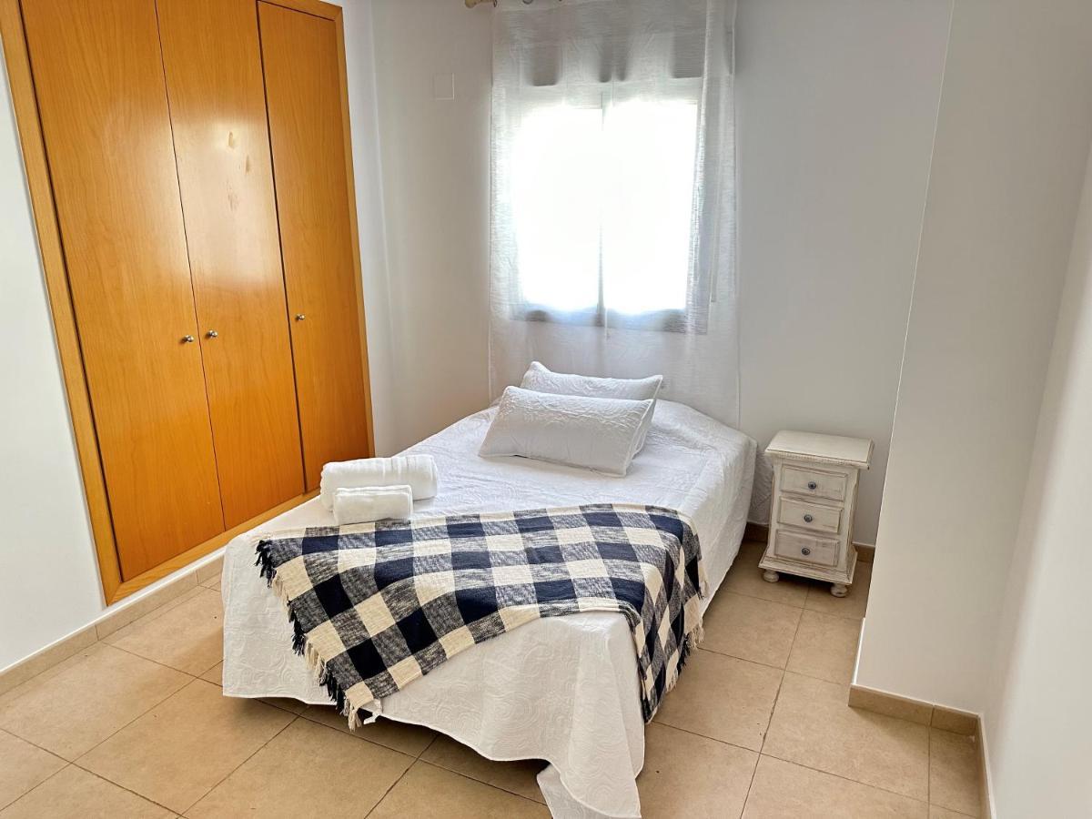 Apartamento Denia Puerto Екстериор снимка